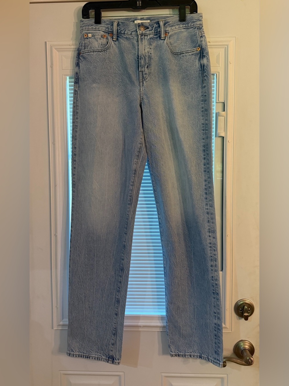 American Eagle Straight Leg Size 2 Slouch Jeans #ae #jeans #nodistress #light